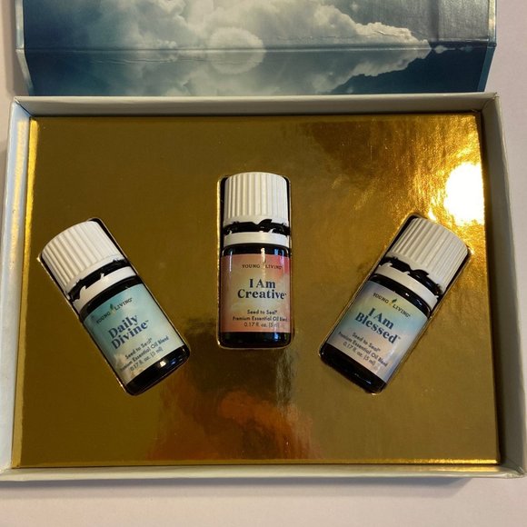 YOUNG LIVING | Divine Destiny Collection - Picture 2 of 3